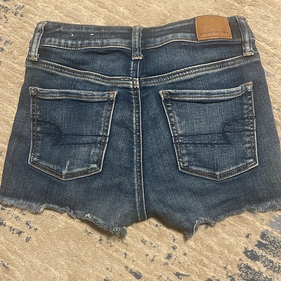 American eagle Jean shorts. Size 0. - Picture 4 of 4